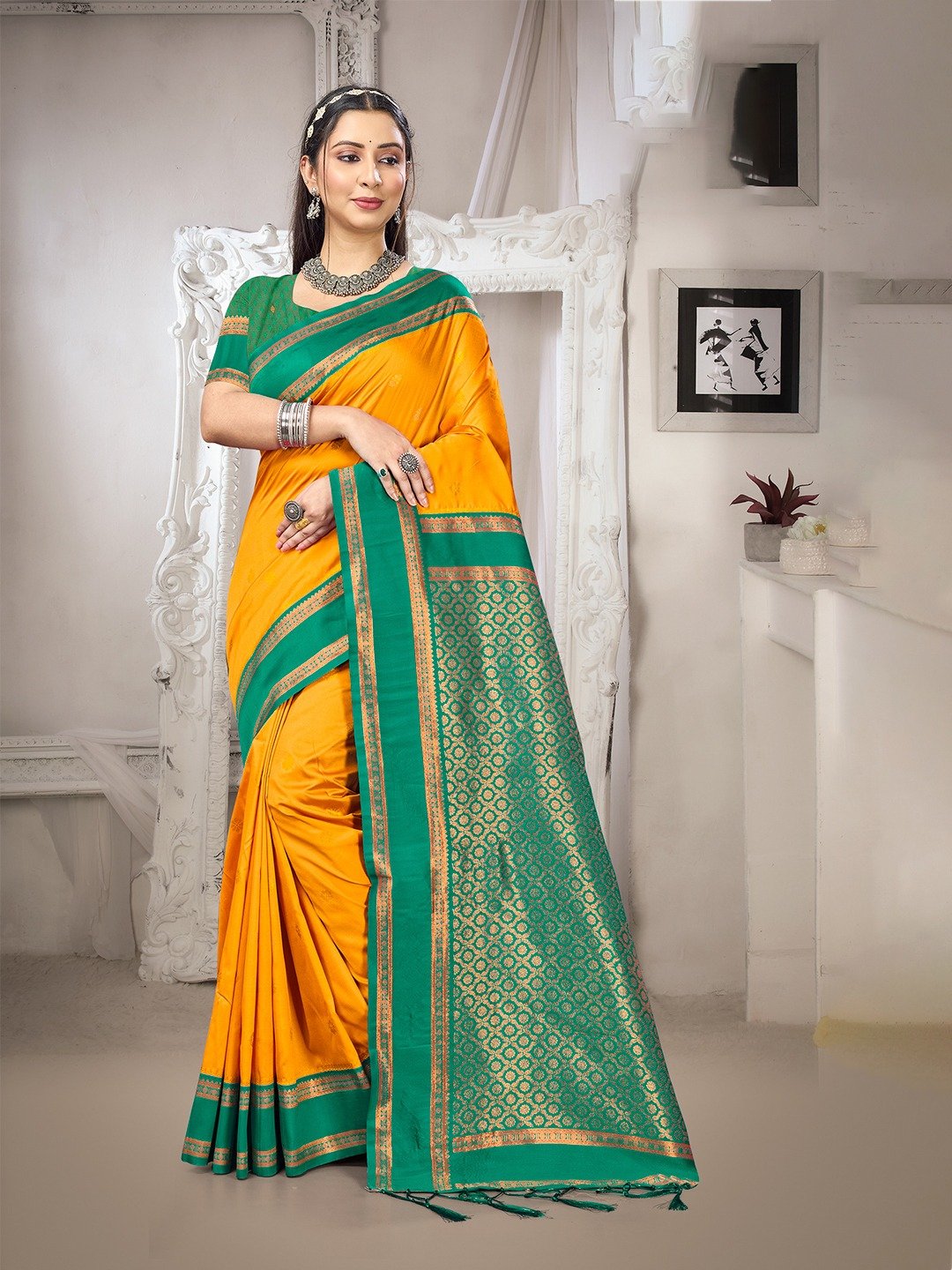 Classic Narayan Pattu Silk Saree with Elegant Unstitched Blouse Piece